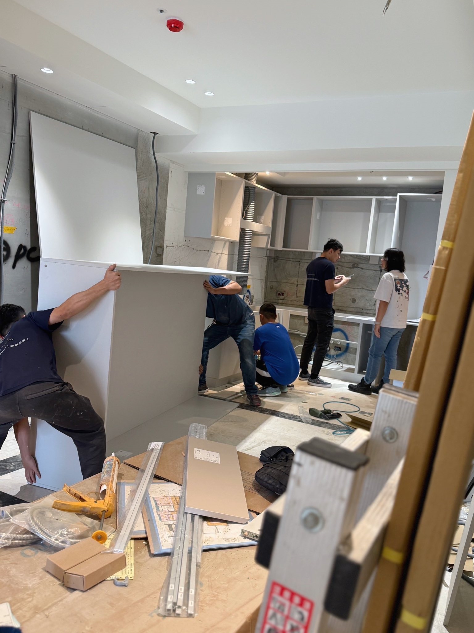 台中七期系統櫃進場1